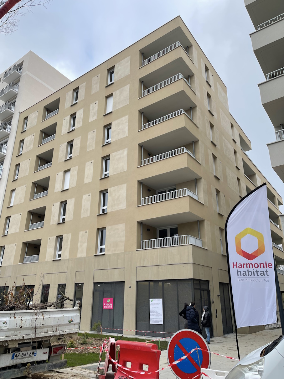 Remise des clés aux locataires de la résidence Baccara